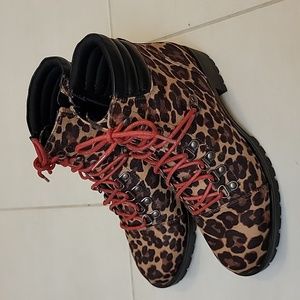 NWOT SO Leopard Cheetah Animal Print Boots w/ Red Laces Size 7